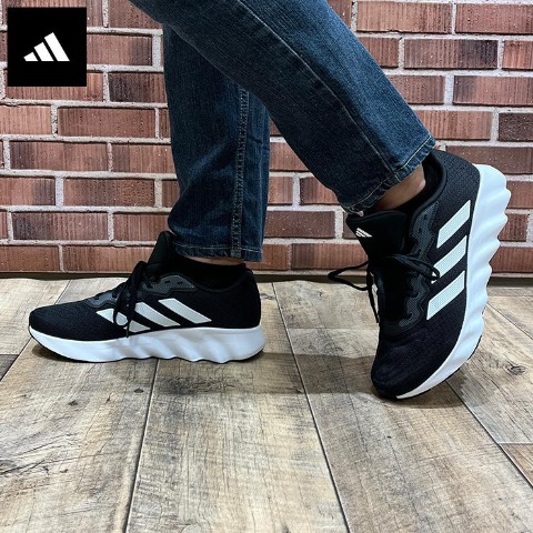 メンズ　スポーツブランドスニーカー　（255・260・265・270・275・280・adidas）