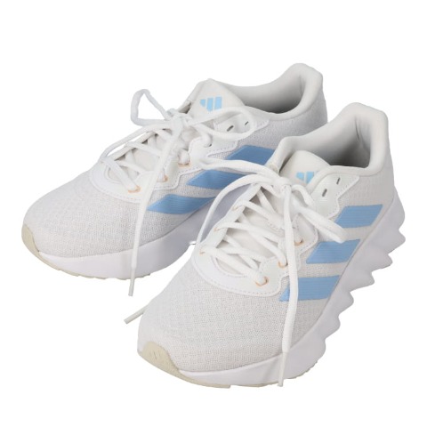 レディース　スポーツブランドスニーカー　（230・235・240・245・250・adidas）