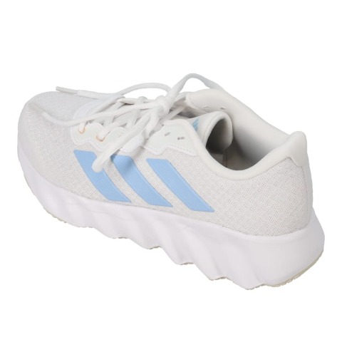 レディース　スポーツブランドスニーカー　（230・235・240・245・250・adidas）