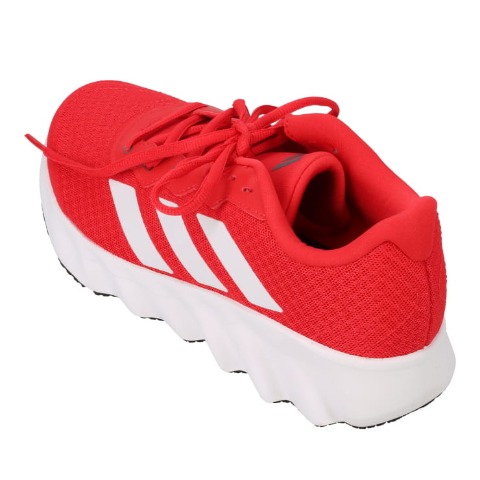 レディース　スポーツブランドスニーカー　（230・235・240・245・250・adidas）