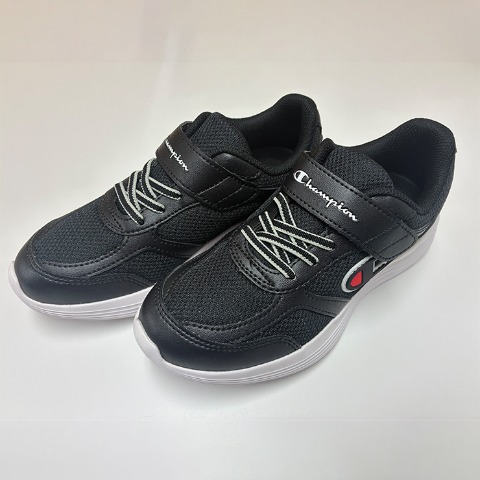 キッズ　スニーカー（20・21・22・23cm・Champion）