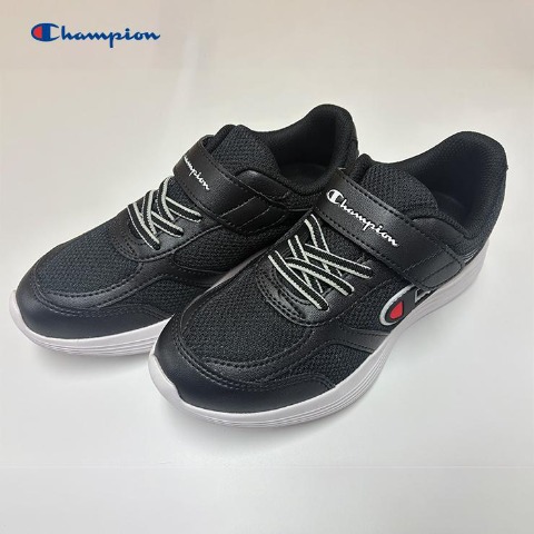 キッズ　スニーカー（20・21・22・23cm・Champion）