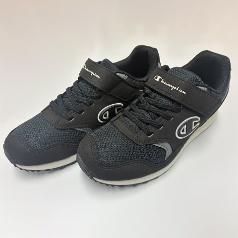 キッズ　スニーカー（20・21・22・23cm・Champion）