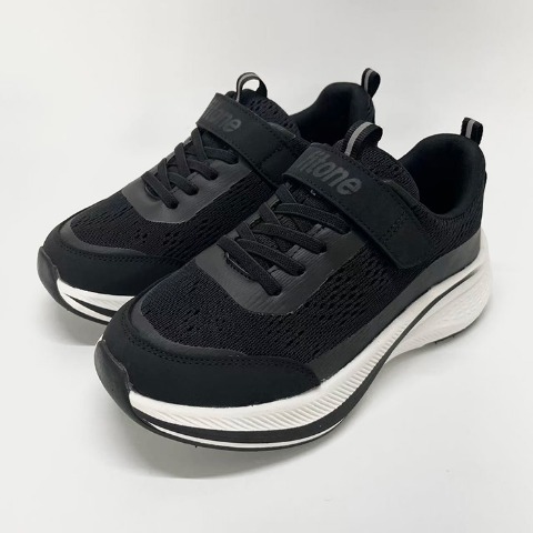 キッズ　シューズ（21・21.5・22・22.5・23・23.5・24cm）