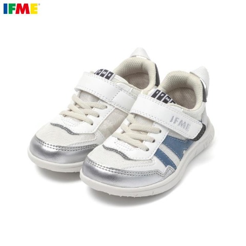 キッズ　シューズ（15.5・16・16.5・17・17.5・18cm・IFME）