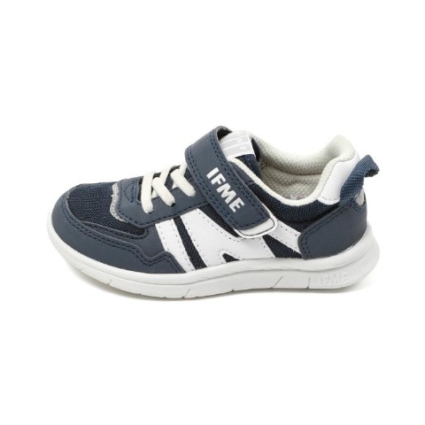 キッズ　シューズ（15.5・16・16.5・17・17.5・18cm・IFME）