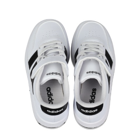 キッズ　シューズ（18・19・20・21cm・adidas）