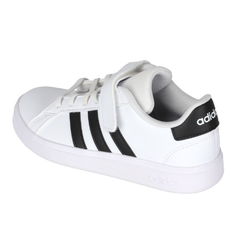キッズ　シューズ（18・19・20・21cm・adidas）