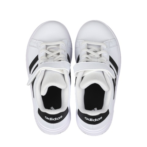 キッズ　シューズ（18・19・20・21cm・adidas）