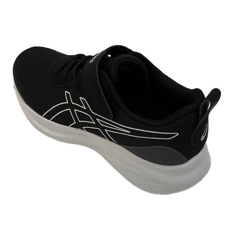 キッズ　シューズ（21・22・23・24cm）