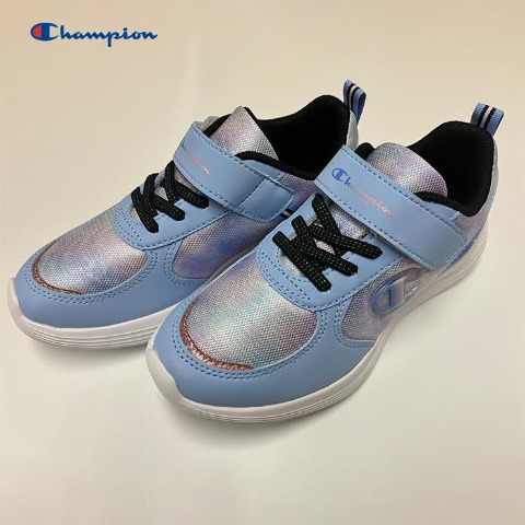 キッズ　スニーカー（20・21・22・23cm・Champion）