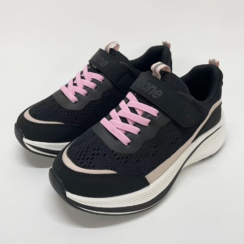 キッズ　シューズ（21・21.5・22・22.5・23・23.5・24cm）