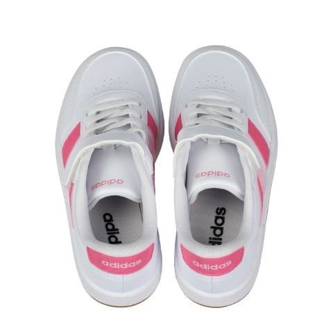 キッズ　シューズ（18・19・20・21cm・adidas）