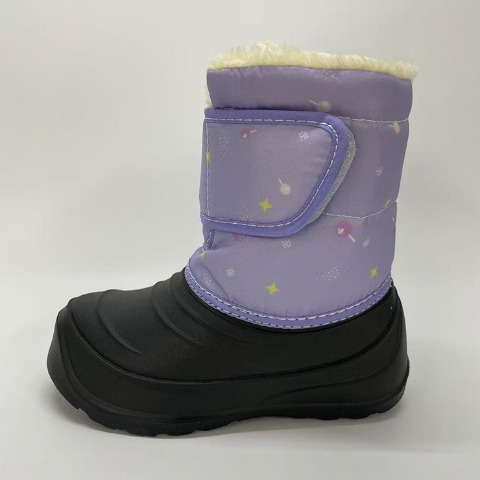 キッズ　防寒ブーツ（17・18・19cm）