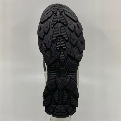 キッズ　防寒ブーツ（21・22・23・24cm）