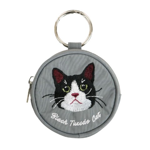 アニマル刺しゅう丸ポーチ（ハチワレ）